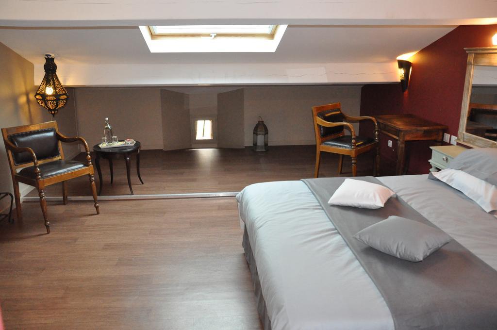 Le Lac De Crivito Bed & Breakfast Caraman Стая снимка
