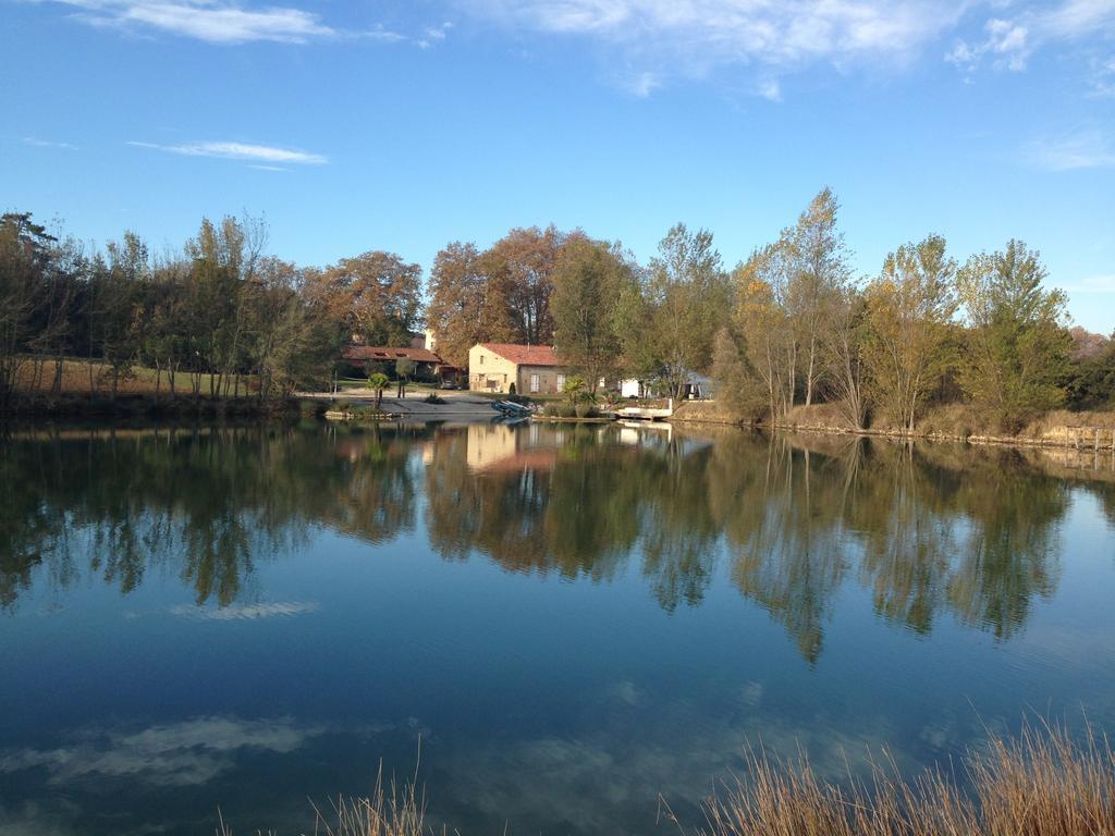 Le Lac De Crivito Bed & Breakfast Caraman Екстериор снимка