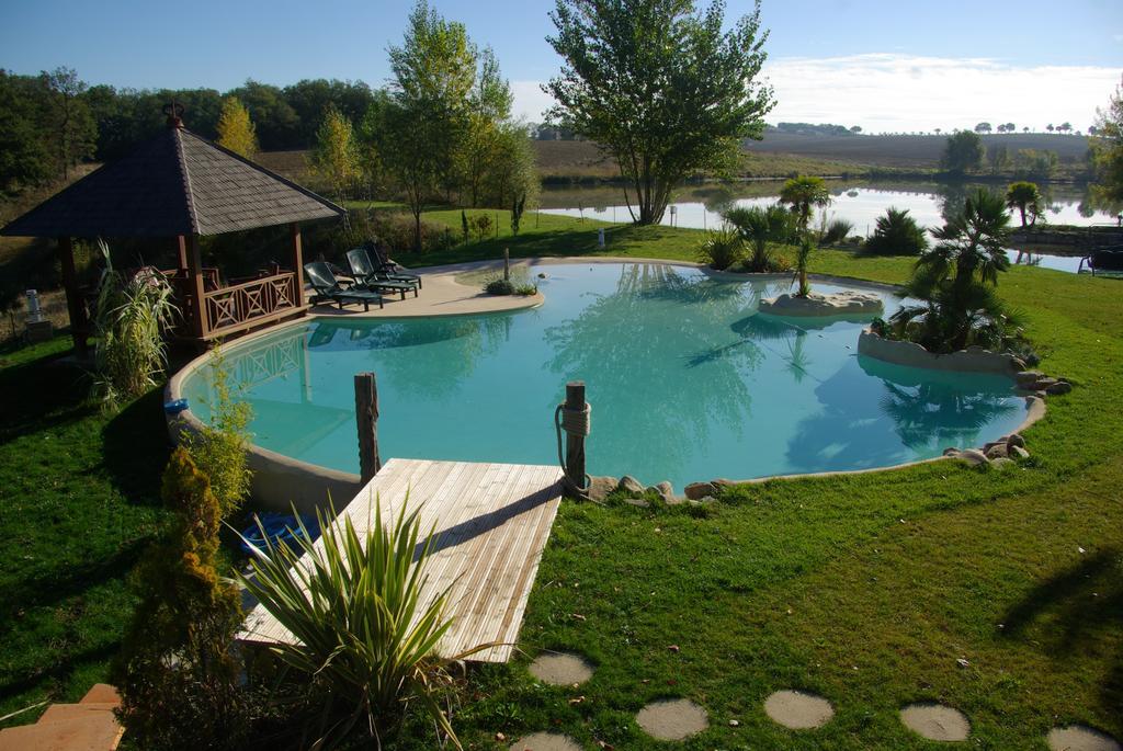 Le Lac De Crivito Bed & Breakfast Caraman Екстериор снимка